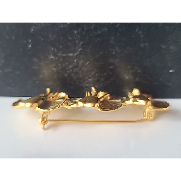 Elephant Shaped Green Rhinestone Eyes Gold Tone Brooch Vintage Costume Jewelry - Picture 7 of 10